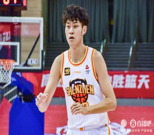 内维尔点评,曼联胜利,球员表现潜,世界杯转播,2026世界杯,直播渠道,赛事时间,观看平台