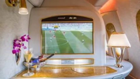 街头足球狂欢：全球激情对决